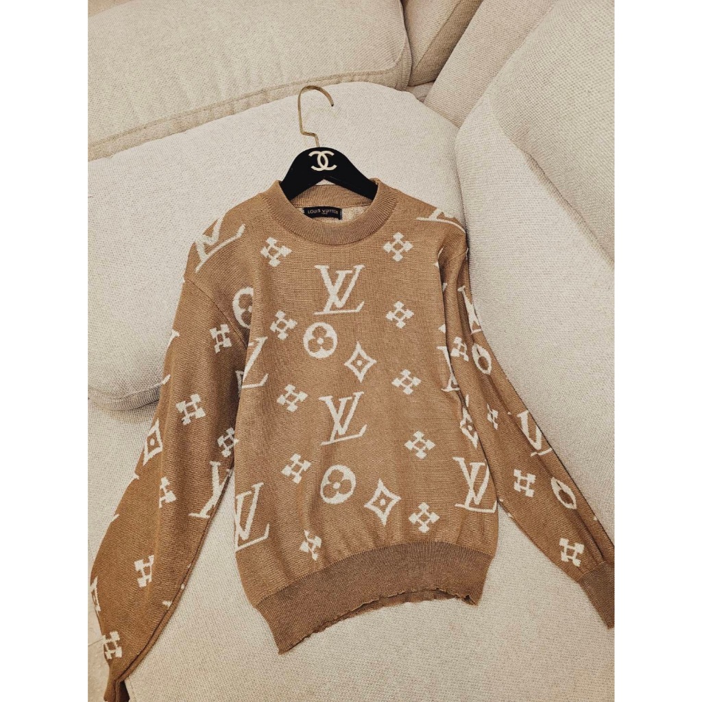 พร้อมส่ง ส่งไว เสื้อไหมพรม L V งานป้าย (Black/Brown/Cream)