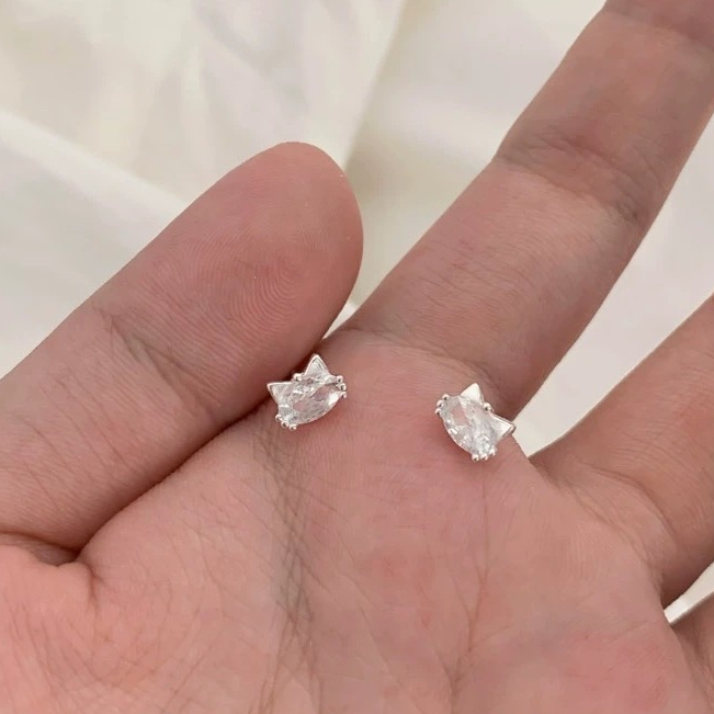 Suwann.na [ราคาต่อคู่] ต่างหู ต่างหูเงินแท้ คิตตี้เพชร