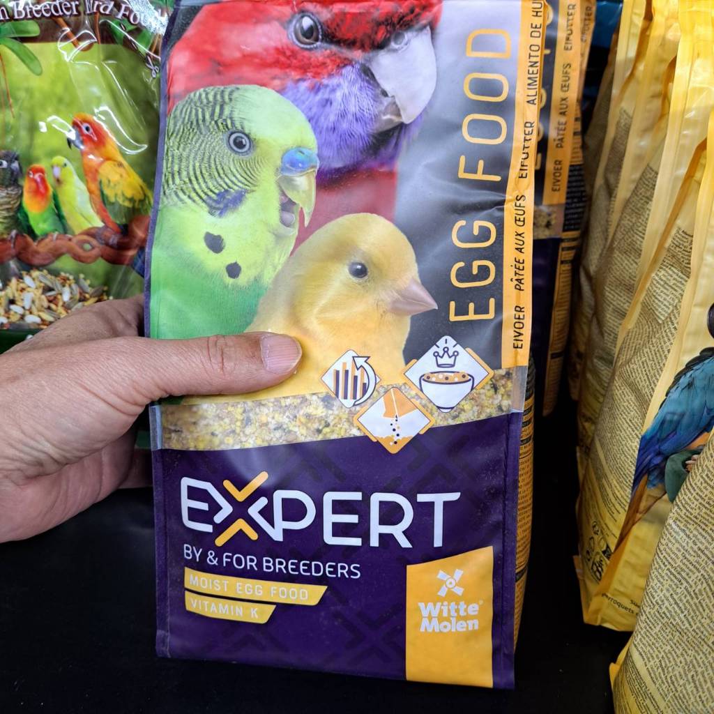 EXPERT Moist Egg Food, Vitamin K  1 Kg. XCODE353  อาหารไข่ อาหารเสริมสำหรับนก
