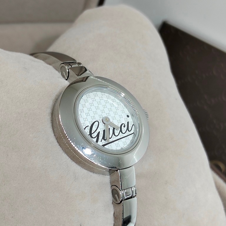 นาฬิกา Gucci 105 Ya105528 ของแท้ มือสอง ราคา 7,999