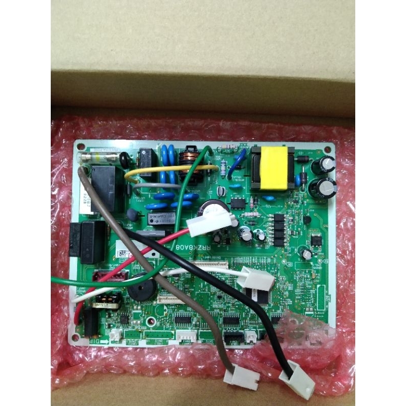 บอร์ดใน แอร์ Hitachi   P.W.B ,: RAS18CGTR01