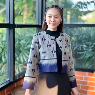 เสื้อคลุมคอกลมแขนยาวอัดกาว ผู้หญิง