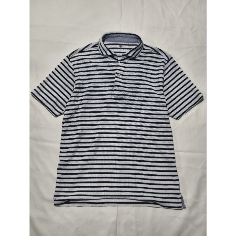 Goodday เสื้อคอปก ลายทาง สภาพ 90% Size : L วัดจริง ไหล่กว้าง 17" / อกกว้าง 19.5" / ความยาว 26.5"