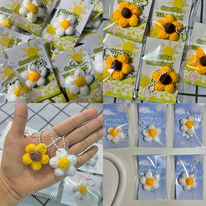 พร้อมส่ง🌻พวงกุญแจดอกไม้ไหมพรมพร้อมการ์ดข้อความ ของขวัญปีใหม่ ของขวัญปัจฉิม ขอบคุณลูกค้า 🌻