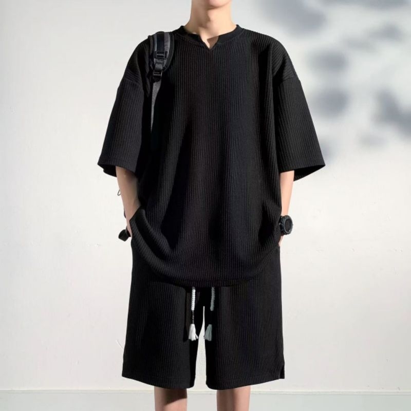 แฟชั่นชุดเซ็ต ทีเชิร์ต ( เสื้อ + กางเกงขาสั้น ) ลายปั๊มนูน ใส่สบาย
