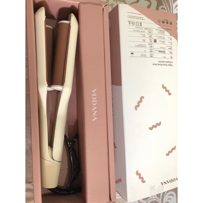 <Used once> Vodana Triple Flow Wave Iron 32mm