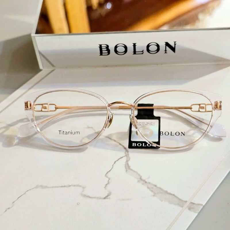 กรอบBolonรุ่นBA6019ทรง แคทอาย B-Titaniumเบาแข็งแรง ทนทานยืดหยุ่นสูง นำไปตัดใส่เลนส์สายตา