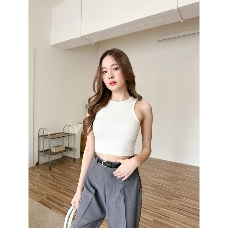 (ส่งต่อของใหม่) Basic Top | by ddarling_shop