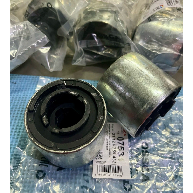 บุชปีกนกหน้าBMW E46 E85 E86 Z4เฉพาะบุช Osscaอันละ510