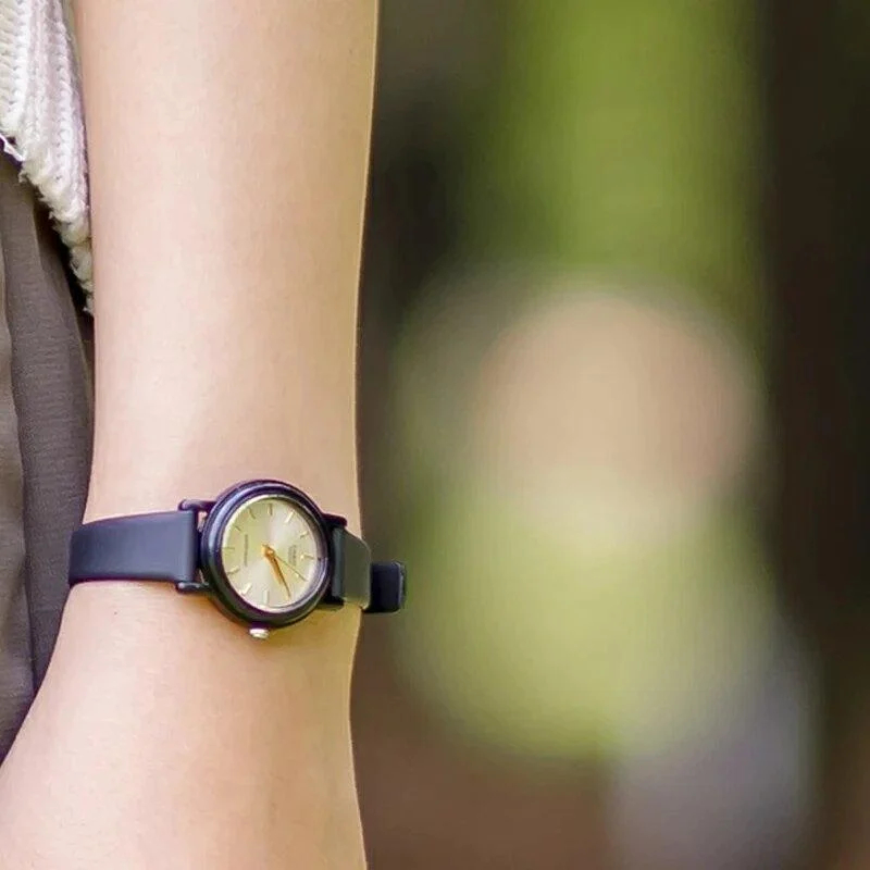 นาฬิกาข้อมือผู้หญิง CASIO แท้ 100% รุ่น LQ-139AMV LQ-139EMV ขนาดตัวเรือน 25.2 มม.Quartz 3 เข็ม ตัวเรือน กรอบ สาย กระจก