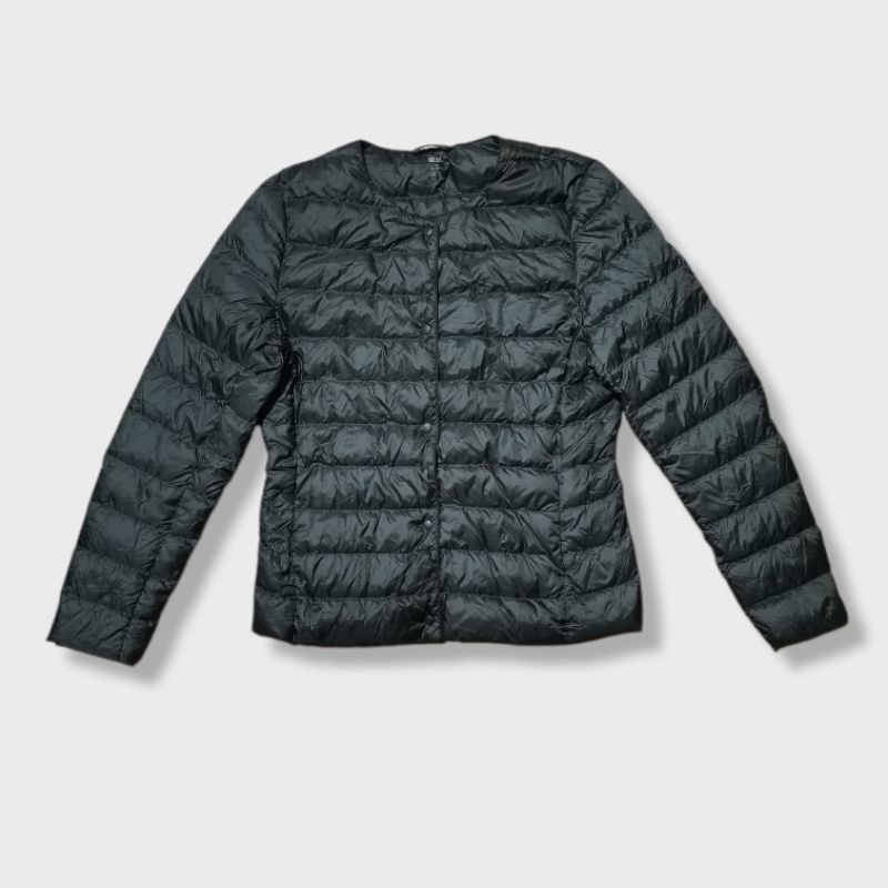 Uniqlo Down Jacket ultra light เสื้อกันหนาว ขนเป็ด ไซส์ M สีเขียว โอลีฟ มือสอง