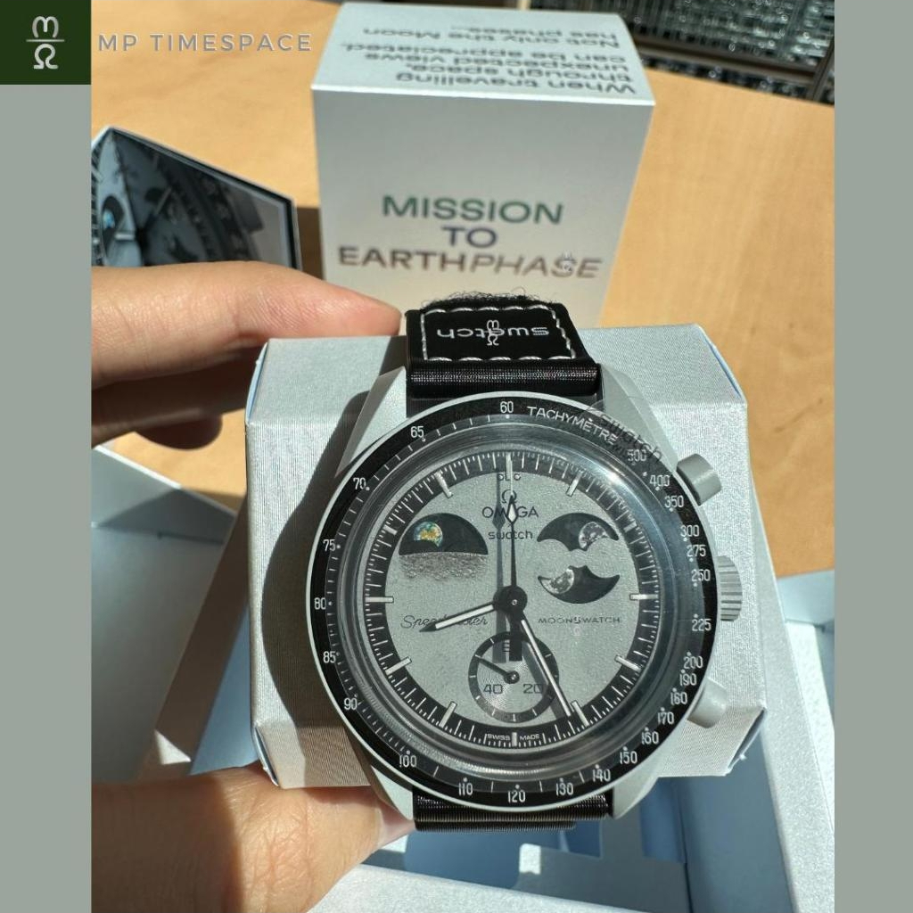 นาฬิกาOmega x swatch รุ่นใหม่ล่าสุด Mission to Earthphase ของแท้100% แถมฟิล์มกันรอย