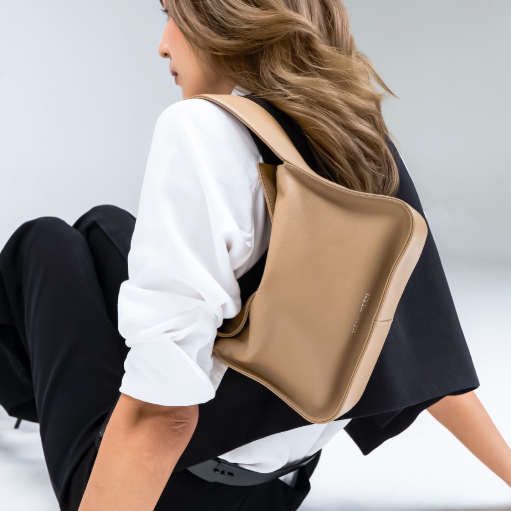 KEWLKEEN Baguette Bag กระเป๋าสะพายหนังแท้ขนาดกะทัดรัด มินิมอล เรียบง่าย สีเอิร์ธโทน