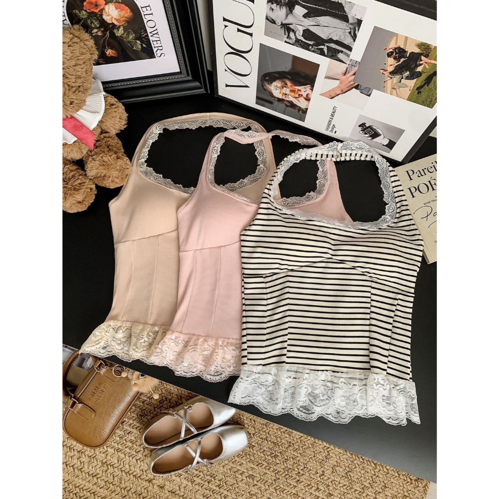 บราแฟชั่นคล้องคอ  เเต่งระบายลูกไม้  V149