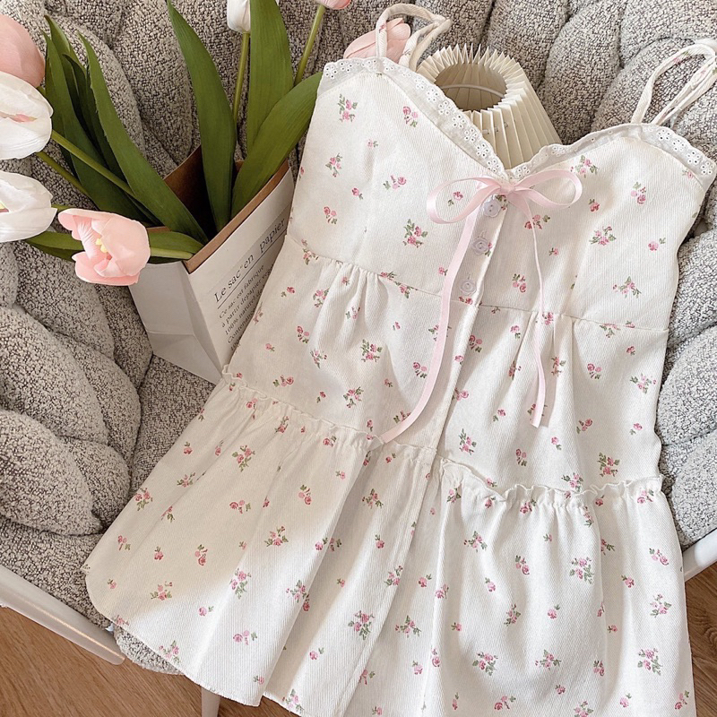 🩵 Lily Top เสื้อสายเดี่ยวลายดอกไม้ แต่งริบบิ้นผูกโบว์ด้านหน้า เนื้อผ้ายีนส์
