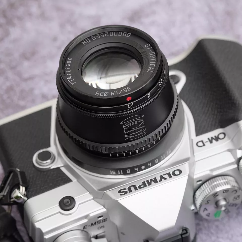 เลนส์มือหมุน TTartisan 35mm F1.4 สำหรับกล้องมิลเลอร์เลส thumbnail 10