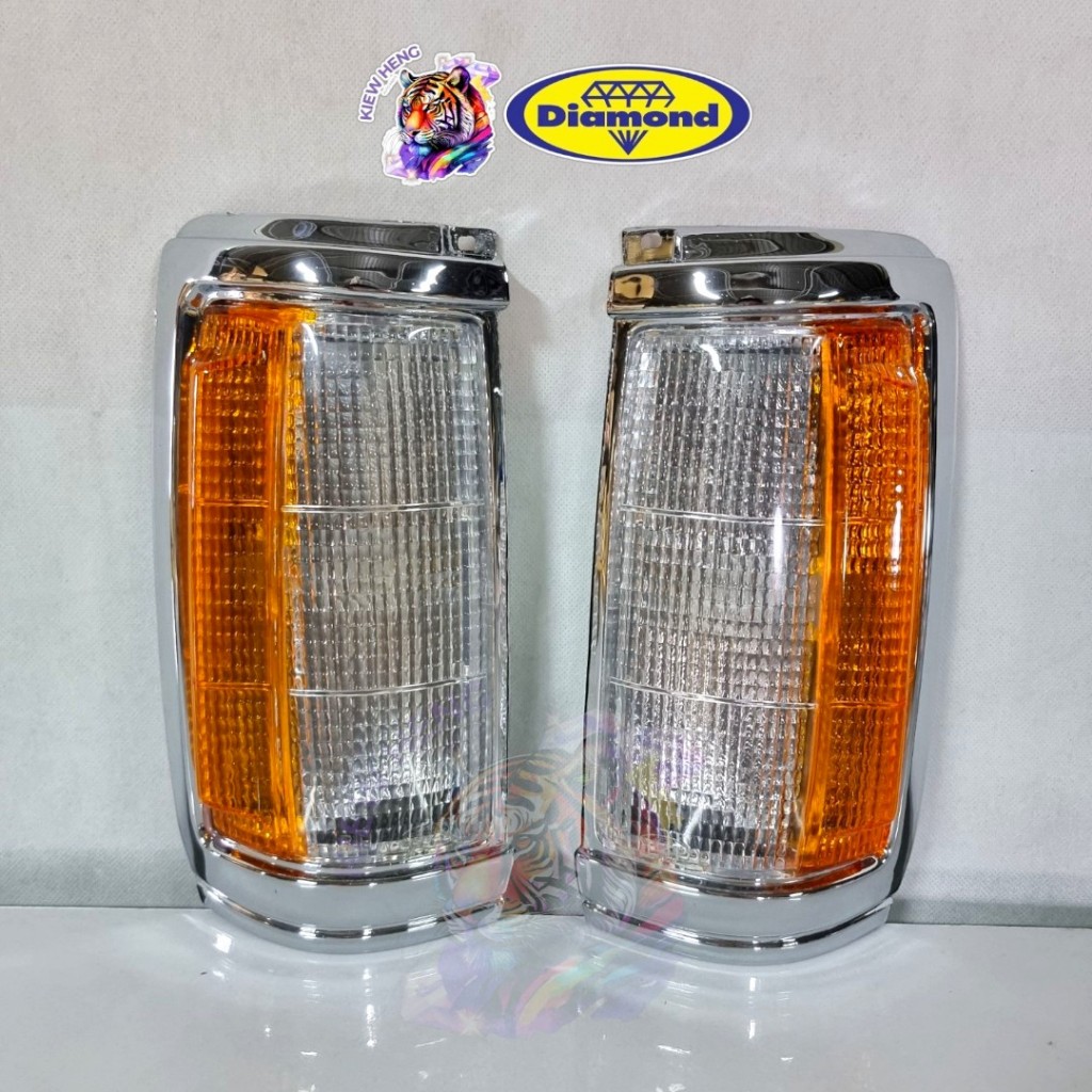 ตราเพชร ไฟเลี้ยวไฟหรี่มุม ไฟมุม มิตซูบิชิ ไซโคลน ชุบโครเมียม MITSUBISHI L200 CYCLONE ปี1989-1995