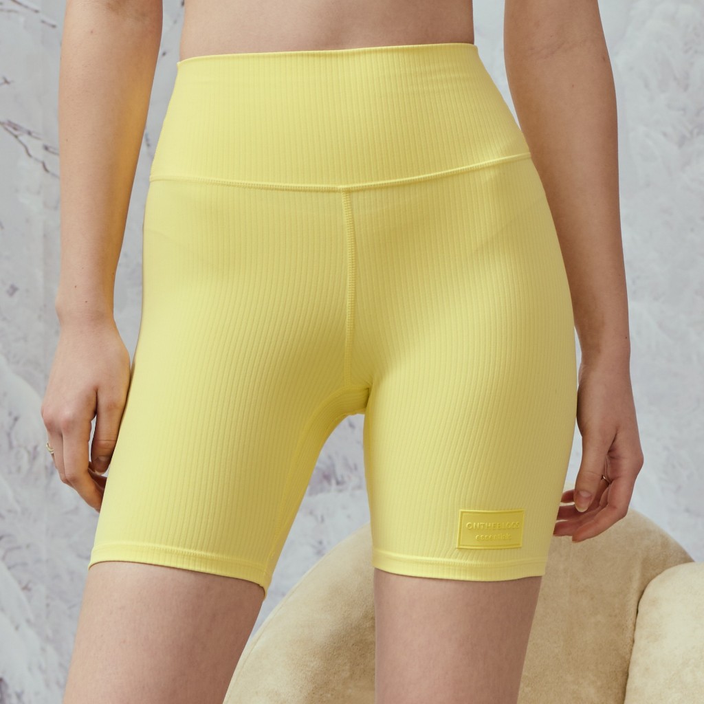 On The Blogs - In-Line Bikers in Lemon Curd (กางเกงขาสั้นออกกำลังกาย)