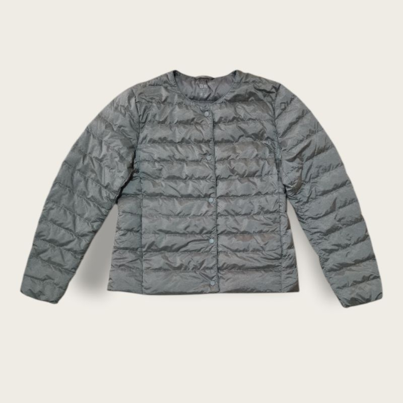 Uniqlo Down Jacket ultra light เสื้อกันหนาว ขนเป็ด ไซส์ M สีเทา มือสอง