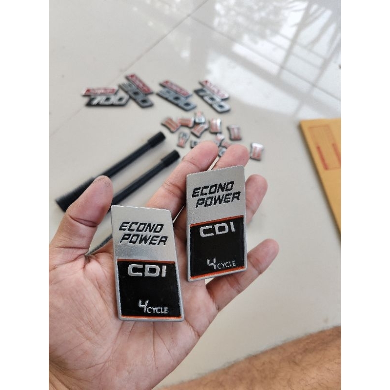 โลโก้ยางบังลม คัสต้อม C700/900