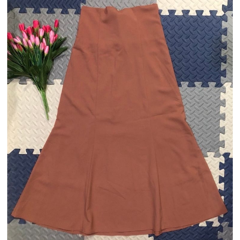 GRL​ กระโปรง​ทรง​หางปลา​ สีส้ม