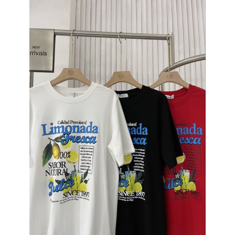 เสื้อยืดลาย lemonade 🍋 ป้าย it's me basic