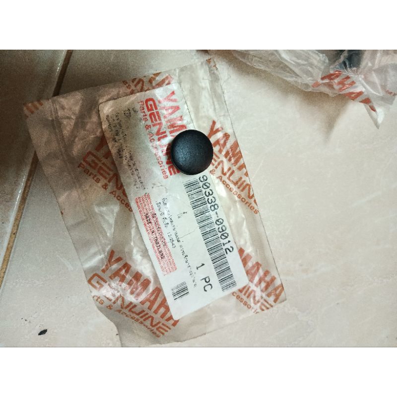 90338-09012 ยางอุดรูกระจกส่งหลังแท้ TZR TZM อะไหล่แท้ ตรงรุ่น Yamaha TZM TZR(ราคาต่อ1ชิ้น)