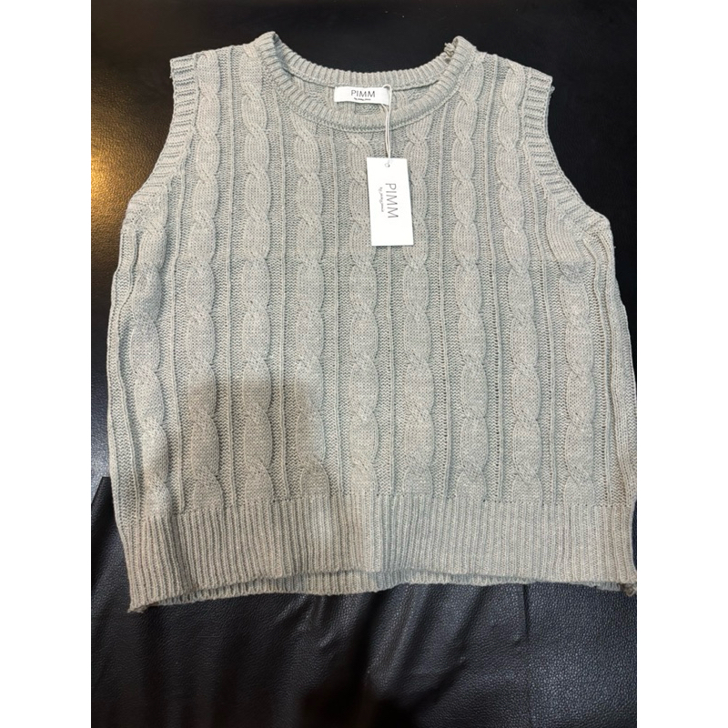 เสื้อครอปไหมพรมแขนกุดpimm by jackyjamie rinny เสื้อครอปไหมพรมถักเอวจั๊ม arita pimm giants onek zara 