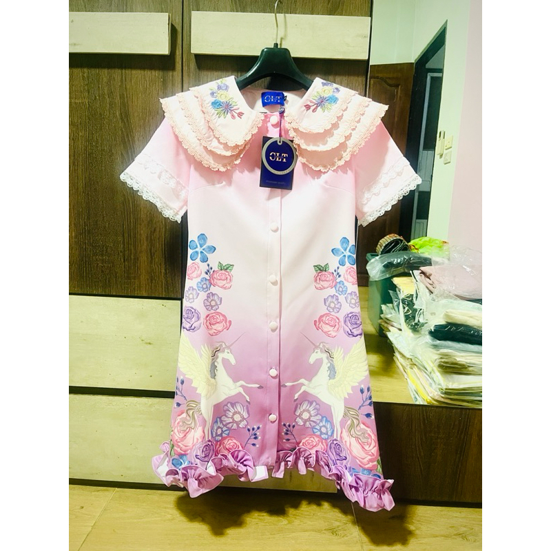 ชุดเดรส งานป้าย CLT แต่งคอปกชั้นๆ งานปัก น่ารักมากค่ะ ไซส์ S,M