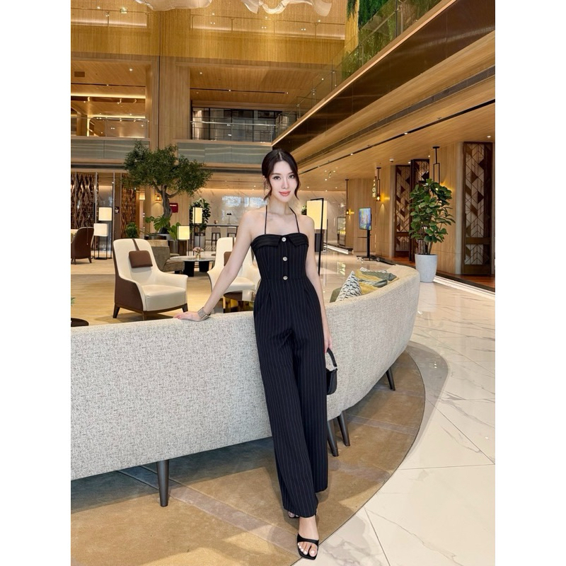 จั๊มสูท แบรนด์ Vellis