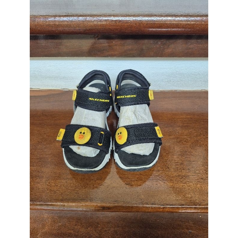 รองเท้าเด็กผู้หญิง line friend,skechers