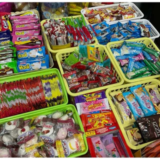 สุ่มขนมชิ้นเล็ก30ชิ้น คละกันหลายๆแบบ หลายๆรสชาติ ราคา1-3บาท