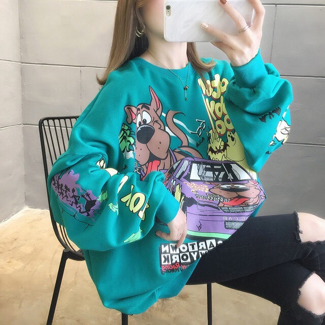 เสื้อแขนยาวสเวตเตอร์ Oversize {อก 50-64 นิ้ว} คอกลมสกรีนลายสกู๊ปหน้า-หลัง ผ้าคอตตอล ผ้าไม่ยืด B33