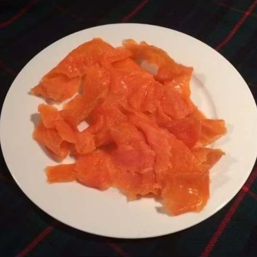 Smoked Salmon PREMIUM (Cold Smoked) Pack 100g - แซลม่อนรมควันพรีเมี่ยมไม่เคยผ่านการแช่แข็งนำเข้าจากน