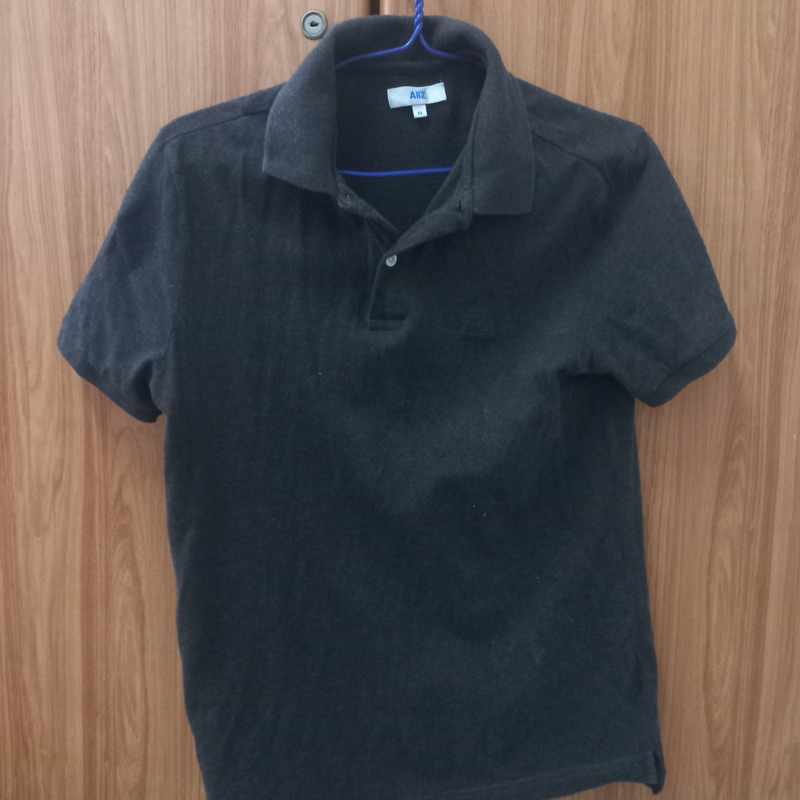 เสื้อโปโล เชิ้ตAIIZ สีดำเทาไซต์m อก36-38 มือสอง