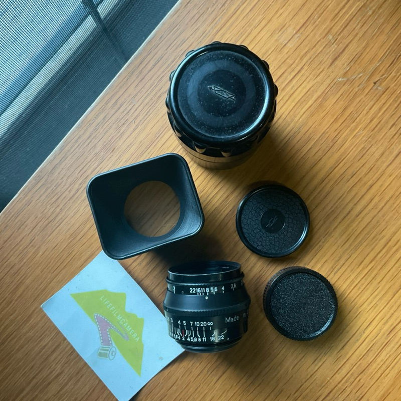 เลนส์มือหมุน Jupiter 8 : 50 mm f2 Black สเกลขาว