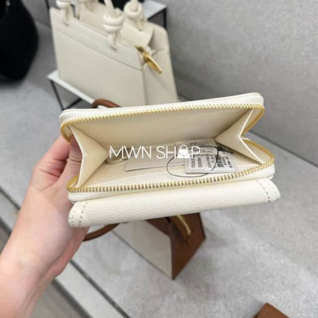 Charles&keith มีโค้ดลด30% Stitch Trim Envelope Wallet กระเป๋าสตางค์ใบสั้น ของแท้จากชอป