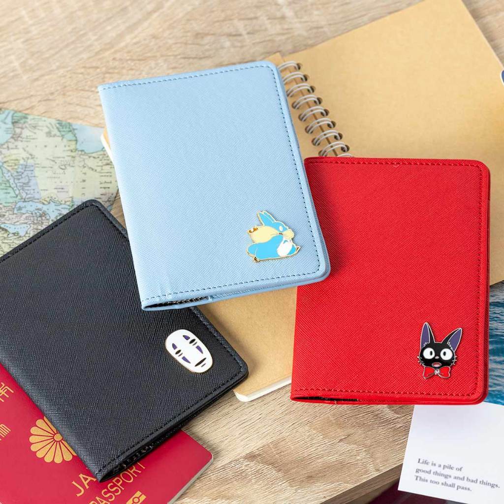 กระเป๋าใส่พาสปอร์ต My Neighbor Totoro, Kiki's Delivery Service, Spirited Away, Ghibli, Acorn Republic ส่งตรงจากญี่ปุ่น