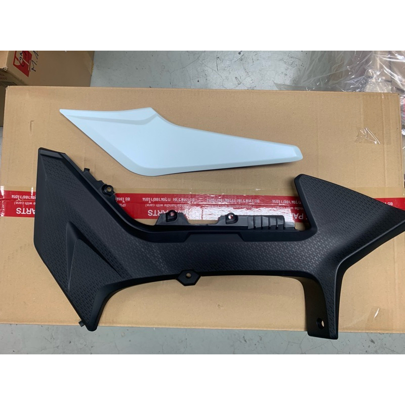 แฟริ่งขอบข้าง CB500x ปี17-18 ของแท้ตรงรุ่นเบิกศูนย์