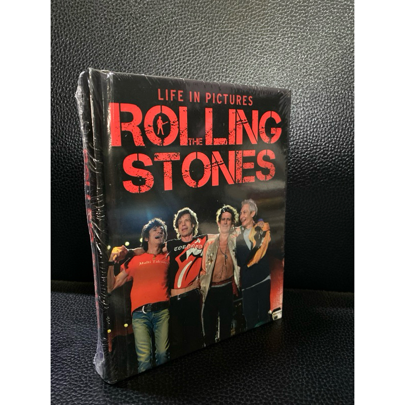 (หนังสือภาษาอังกฤษพร้อมส่ง) LIFE IN PICTURES ROI THE LING STONES (R1)