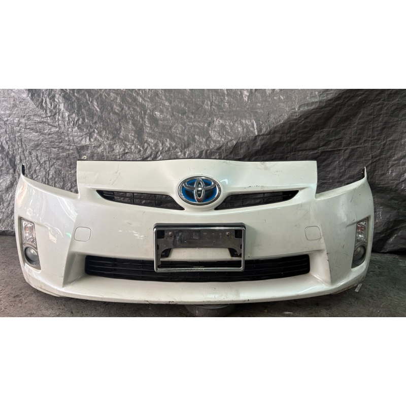 กันชนหน้า Toyota PRIUS front bumper