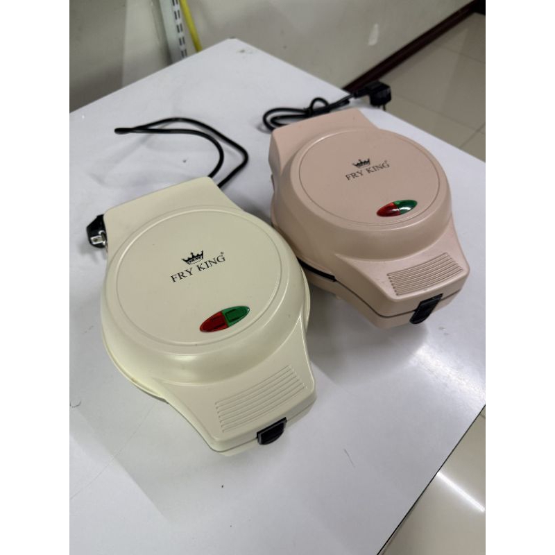 ้เตาโดนัทจิ๋วฟรายคิงรุ่นc4,สีพาสเทลรุ่นใหม่มีสีเบจกับสีชมพูสินค้ามีมอก.