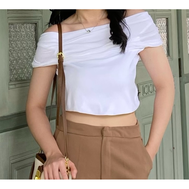 เสื้อปาดไหล่PROMTHONG