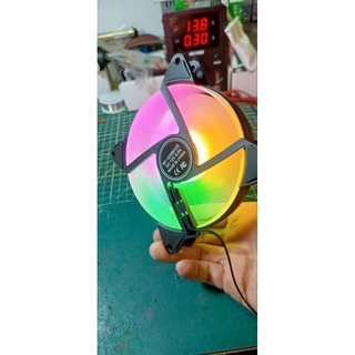 พัดลมตั้งโต๊ะคอมพิวเตอร์ตั้งโต๊ะ ไฟสี 12 ซม.พัดลมเคสซีพียูเงียบพิเศษ ระบายความร้อนด้วยอากาศไฟใช่งาน12-15v
