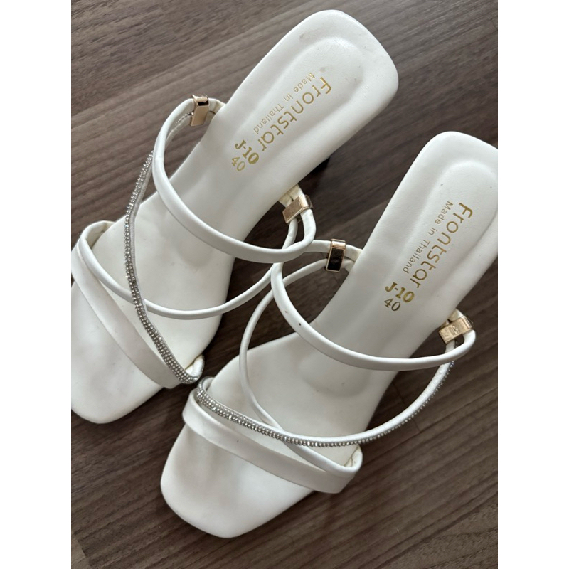 รองเท้าส้นสูงแบรนด์ Alin