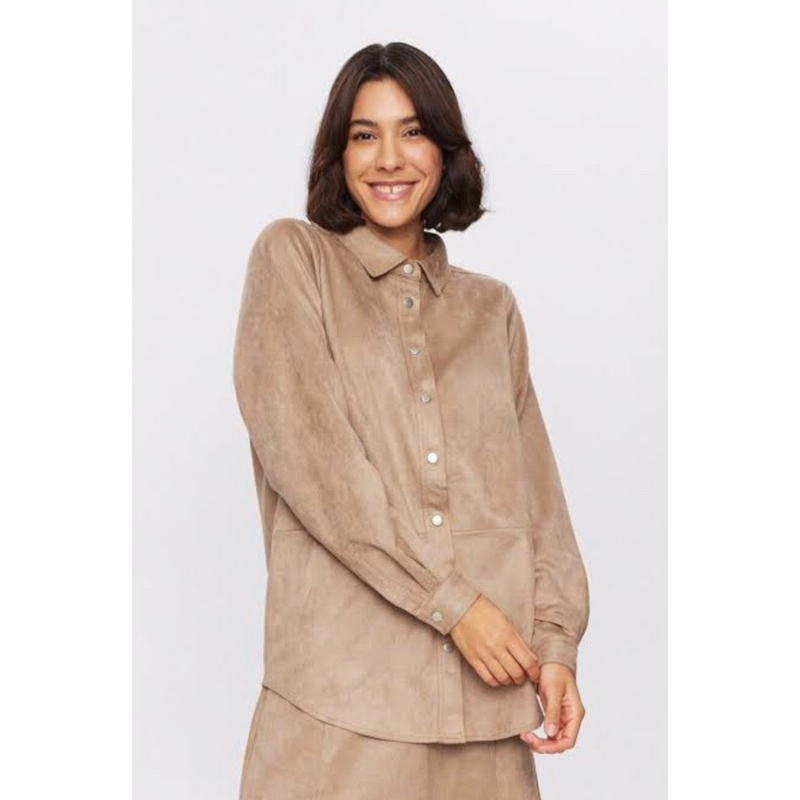 Primark เสื้อเชิ๊ตแขนยาว เนื้อผ้าโพลีเอสเตอร์ สีเบจ ทรงหลวมๆ