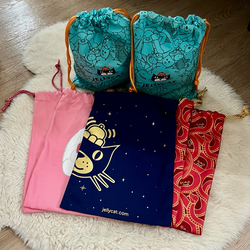 ถุงผ้า/กล่อง Jellycat ถุงใส่ตุ๊กตาเจลลี่แคท ของแท้ 💯✨🎄