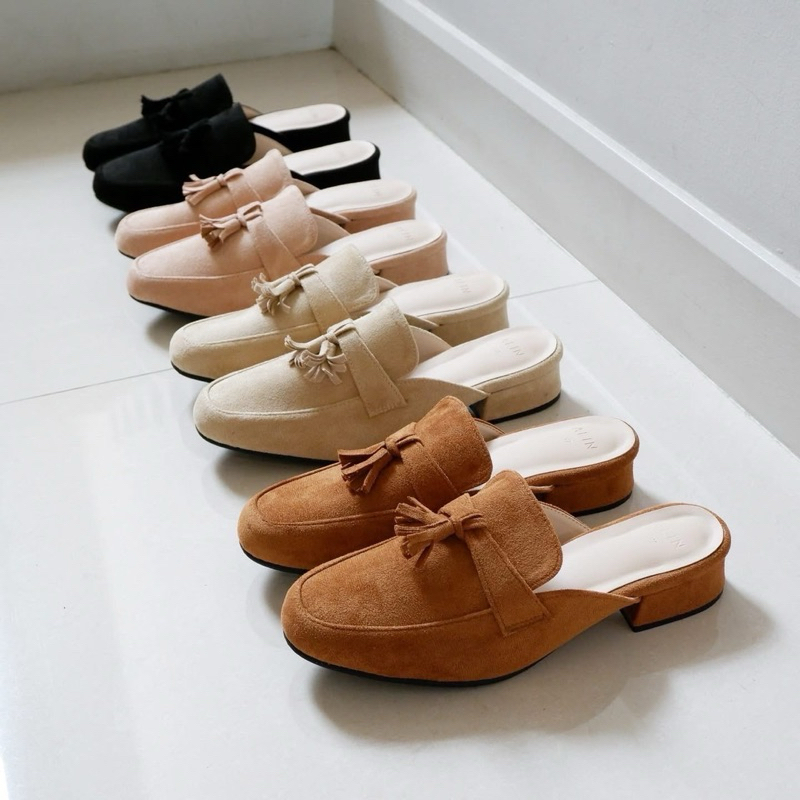 Alin Brand - Maloon รองเท้าปิดหัว สูง 1 นิ้ว