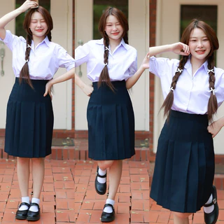 กระโปรงนักเรียนทรงแคบ สีกรมเข้ม-สีดำ ผ้ามันดีวาย ตีเกร็ด5.5นิ้ว ยาว22,23,24,25,26 กระโปรงม.ปลาย