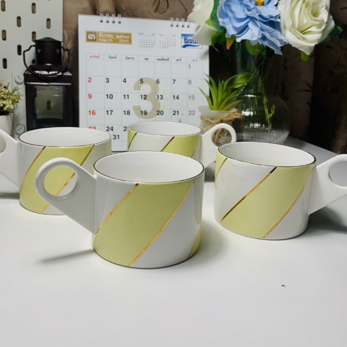 Set แก้วมัค กาแฟ งานแบรนด์ Adam&Eve มีทั่งหมด 4 ใบ ให้ทั่งหมด ขายโล๊ะ จ้าาาาา